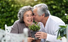 Trải nghiệm cảnh giới cao nhất của tuổi xế chiều, tôi thấm: Từ 60 đến 70 tuổi, chăm sóc sinh mệnh tốt nhất không phải là ngủ nhiều hay tập luyện, mà là kiên trì với 4 việc này