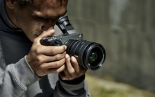 Máy quay nhỏ gọn Sony FX2, giá gần 75 triệu đồng, ‘hợp’ các nhà làm phim độc lập