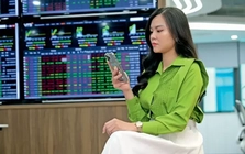 VN-Index lập đỉnh lịch sử: Thị trường tiếp đà tăng hay đến lúc điều chỉnh?