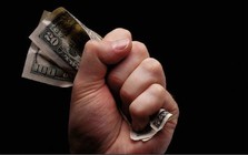 Có 20 tỷ USD nhưng vẫn nhặt thức ăn thừa, mua hàng giảm giá: Vị tỷ phú kỳ lạ nhất Thung lũng Silicon với bài học ‘đừng rút ví nếu chưa hiểu chuyện gì xảy ra’
