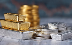 Giá vàng, bạc đồng loạt “lao dốc”