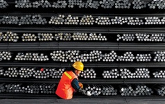 Trung Quốc: Từ "công xưởng thế giới" đến những "xác sống"