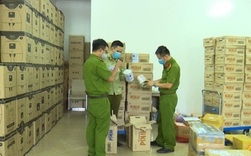 Hà Nội: Phát hiện hàng nghìn hộp sữa Hàn Quốc nghi nhập lậu