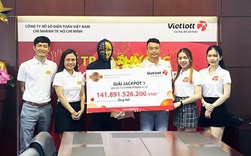 Nhân viên văn phòng ở TP.HCM trở thành tỷ phú nhờ tấm vé Vietlott mua online