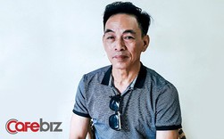 Trò chuyện với tài xế Uber “6 sao” đầu tiên ở Việt Nam: Cõng khách vượt qua quãng đường ngập, trong xe lúc nào cũng có sẵn khăn ướt, nước uống, dù phòng bị cho khách Trò chuyện với tài xế Uber “6 sao” đầu tiên ở Việt Nam: Cõng khách vượt qua quãng đường ngập, trong xe lúc nào cũng có sẵn khăn ướt, nước uống, dù phòng bị cho khách