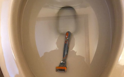 Gillette bị phản ứng dữ dội, thậm chí tẩy chay vì quảng cáo "vô duyên" về phong trào #MeToo, khiến khách hàng nam giới bức xúc Gillette bị phản ứng dữ dội, thậm chí tẩy chay vì quảng cáo "vô duyên" về phong trào #MeToo, khiến khách hàng nam giới bức xúc