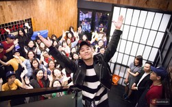 Bán giá "chát" tới 150 nghìn/bát mì, lại vướng scandal của Seung Ri, quán Aori Ramen tại Việt Nam vẫn đông khách lạ thường Bán giá "chát" tới 150 nghìn/bát mì, lại vướng scandal của Seung Ri, quán Aori Ramen tại Việt Nam vẫn đông khách lạ thường