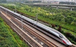 Kiến nghị làm đường sắt cao tốc Bắc - Nam tiết kiệm 32 tỷ USD Kiến nghị làm đường sắt cao tốc Bắc - Nam tiết kiệm 32 tỷ USD