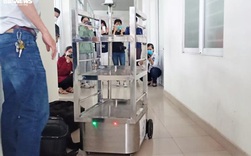 Cận cảnh robot BK-AntiCovid phục vụ trong khu cách ly ở Đà Nẵng