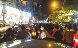 Hà Nội: Cư dân chung cư 87 Lĩnh Nam tập trung trong đêm phản đối CĐT chiếm tầng hầm, hàng trăm phương tiện không nơi đỗ tràn ra đường gây ùn tắc