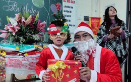 20.000 đồng/phút gặp ông già Noel, 'cháy sô' ngày chính lễ ​