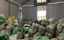 Hàng tấn quần áo "sida" nhập lậu bị chặn đứng tại Quảng Ninh