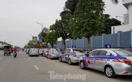 'Cuộc chiến' taxi truyền thống và công nghệ khép lại từ hôm nay