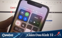 Viettel, Vinaphone, Mobifone đồng loạt đổi tên nhà mạng thành “Hãy ở nhà”, “Stay Home” trên smartphone để lan toả thông điệp cách ly xã hội