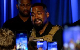 Rapper Kanye West bật khóc trong buổi vận động tranh cử tổng thống