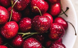 Trong quả cherry có 1 bộ phận cực độc: Khi ăn phải cẩn thận lược bỏ, nếu không có thể gây ngộ độc nặng dẫn đến tử vong