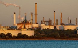 Exxon Mobil rời Dow Jones: Sự sụp đổ của ngành dầu khí?