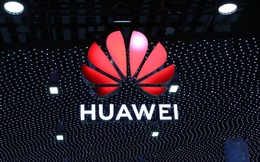 Huawei lên 'đám mây' để tìm đường sống