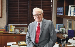 Warren Buffett tiết lộ tấm bằng có giá trị nhất cuộc đời ông không phải bằng đại học mà là khóa học trị giá 100 đô la này