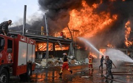 Lại thêm một vụ cháy lớn chưa rõ nguyên nhân xảy ra tại cảng Beirut (Lebanon)