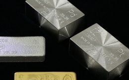 Bất thường hiện tượng vàng bạc đang bị bán tháo?
