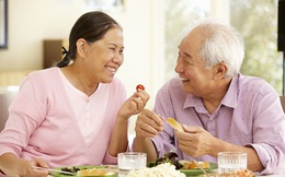 Trong gia đình nếu có người cao tuổi, nên cho họ ăn 5 loại thực phẩm này: Giúp cơ thể được bồi bổ và tinh thần minh mẫn!