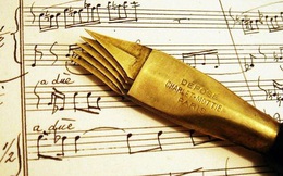 Rastrum, loại bút 5 đầu kỳ lạ được tạo ra với mục đích duy nhất