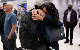 Cuộc đoàn tụ đẫm nước mắt tại Mỹ sau gần 2 năm đóng cửa biên giới vì đại dịch