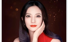 NÓNG: Triệu Vy chính thức tái xuất showbiz sau hơn 3 tháng bị phong sát rát mặt và bị đồn truy nã đỏ, chuyện gì đây?