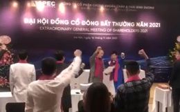 Lãnh đạo Chứng khoán APEC (APS) đeo khăn tím, giơ tay hô hào cổ đông “gồng lãi”