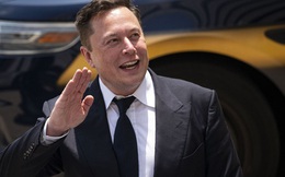 Lời hứa bán 10% cổ phần Tesla của Elon Musk đã được thực hiện đến đâu?