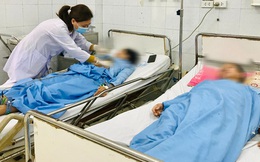Thanh Hóa: 120 trẻ nhập viện sau tiêm, khẩn dừng một lô vắc xin Pfizer