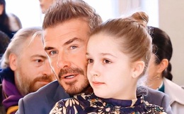 Thế nào là "ngậm thìa vàng", hãy nhìn Harper Beckham: Sinh nhật có quà 3 tỷ, dự sự kiện, học như quý tộc, chơi với cả công chúa