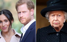 Hết lưu luyến, Nữ hoàng Anh đích thân đưa ra quyết định “loại bỏ” vợ chồng Meghan Markle ra khỏi gia tộc, Harry đón nhận tin buồn trên đất Mỹ