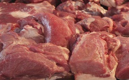 Giá lợn hơi và thịt lợn tiếp tục giảm