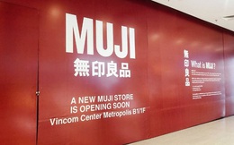 Hot: MUJI âm thầm căng bạt đỏ tại Vincom Center Metropolis, ngày khai trương tại Hà Nội chẳng còn xa