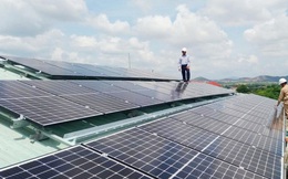 Lấy cơ sở nào để giảm giá điện mặt trời mái nhà đến 30%?