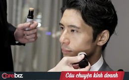 Khi phải nhìn khuôn mặt của mình liên tục trong các cuộc họp trực tuyến, đàn ông trung và cao niên ở Nhật nay cũng muốn trang điểm