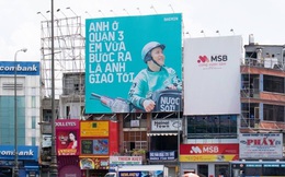 Tặng mỗi quận một câu “thơ”, quảng cáo ngoài trời của Baemin khiến dân mạng cảm thán: Chơi vậy sao Grab, Gojek chơi lại!