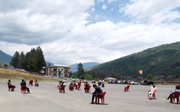 Bhutan: Thành tích tiêm chủng được thế giới ca ngợi có nguy cơ đổ bể vì nước láng giềng