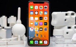 Bản cập nhật iOS "ngớ ngẩn" biến hàng triệu iPhone 12 thành iPhone XR