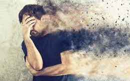 Doanh nhân nổi tiếng trước khi qua đời vì ung thư nhắn nhủ: "Cơ thể chúng ta luôn phải đấu tranh mỗi ngày, sống thọ phải dựa rất nhiều vào ý chí"