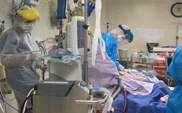 1 bác sĩ lo cho 10 bệnh nhân COVID-19: Áp lực khủng khiếp tại các bệnh viện ở TP Hồ Chí Minh