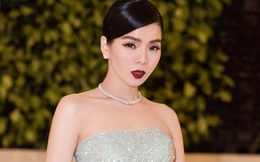 'Nữ hoàng phòng trà' Lệ Quyên: 'Thứ mua được bằng tiền dễ dàng thì có cho tôi cũng chẳng thèm. Đàn bà càng thành đạt càng không dễ qua mặt'