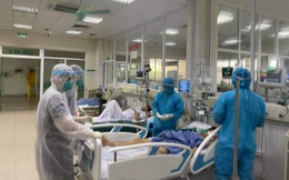 Thêm 5 bệnh nhân Covid-19 tử vong, có người ngưng tim ngưng thở trong lúc chờ đi cách ly