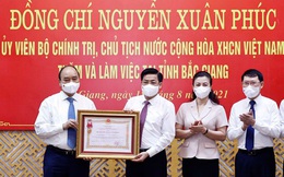 Tỉnh đầu tiên trên cả nước nhận Huân chương Lao động về thành tích chống dịch Covid-19