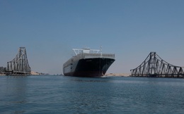 Siêu tàu container Ever Given lại đi qua kênh đào Suez