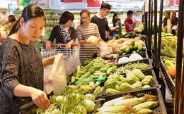 Sức mua hàng hóa tại Việt Nam có giống 'lò xo bị nén chờ ngày bung ra', hay sẽ giảm luôn?