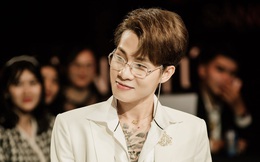 Sở hữu BST các bài hit đồ sộ nhưng không lùm xùm nào "vắng mặt", cuộc sống đời thường của nam ca sĩ Jack “lạ lùng” như thế nào?