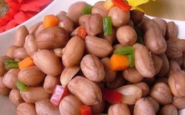 "Một nắm lạc = một nắm thuốc bổ" nhưng không tốt cho 4 nhóm người này, đừng ăn kẻo mang họa